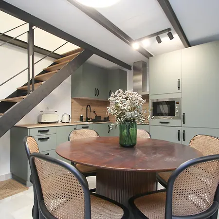 New! Luxurious & Chic Duplex Next To The Cathedral Appartement Sevilla Buitenkant foto