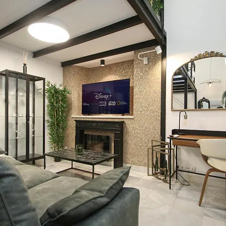 New! Luxurious & Chic Duplex Next To The Cathedral Appartement Sevilla Buitenkant foto