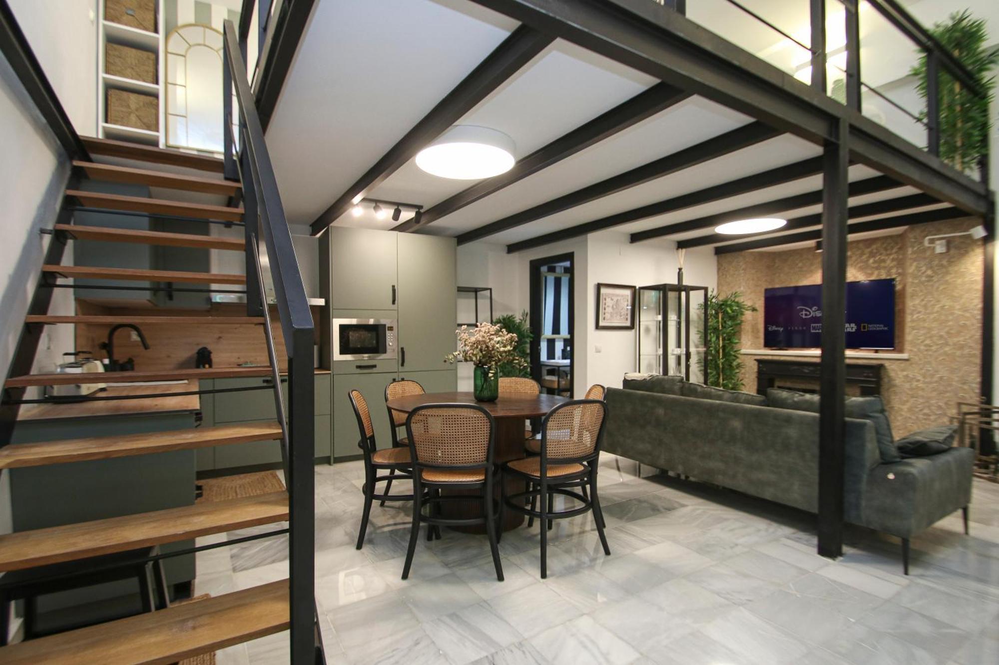 New! Luxurious & Chic Duplex Next To The Cathedral * Siviglia