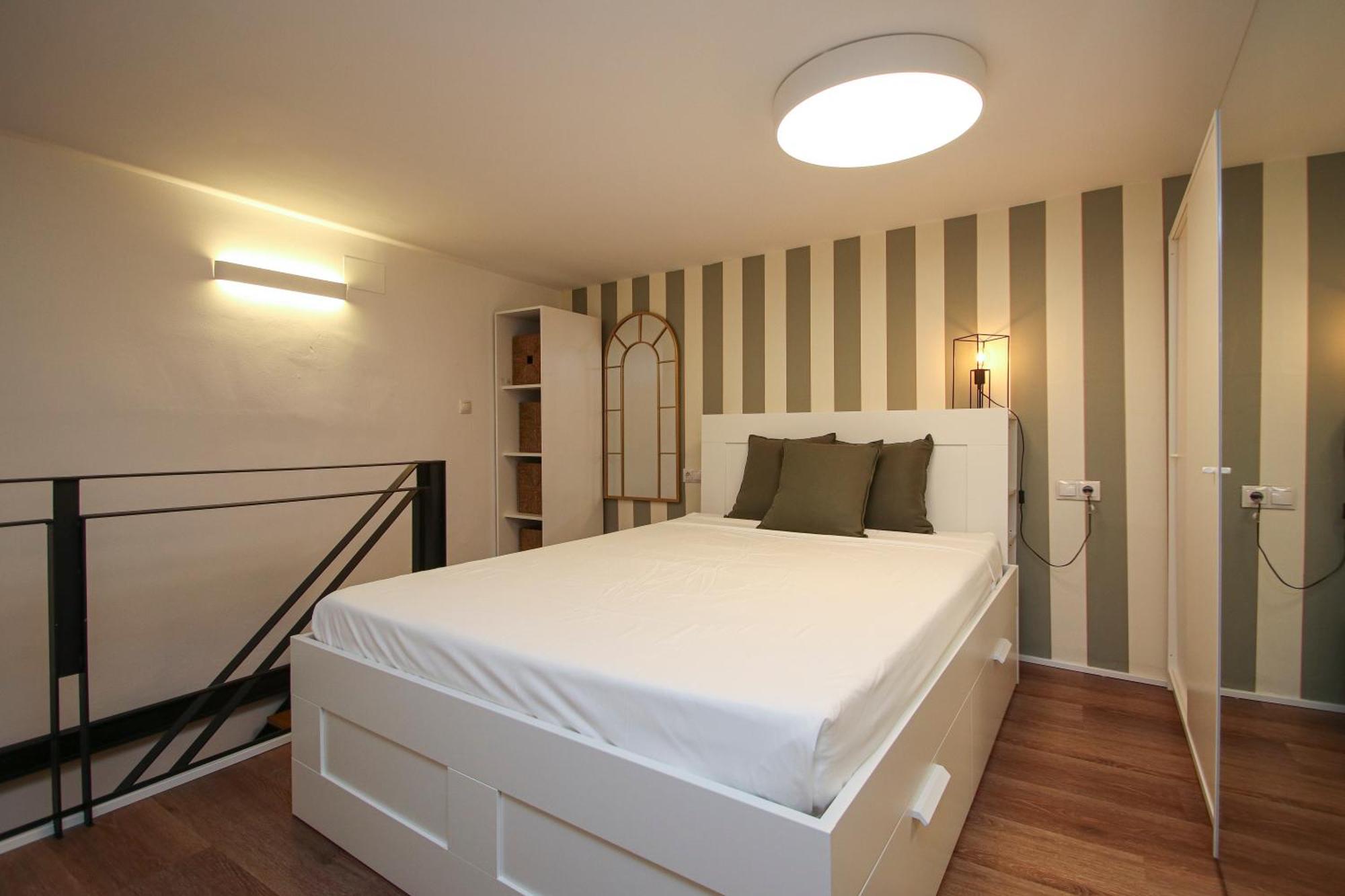 New! Luxurious & Chic Duplex Next To The Cathedral Appartamento *